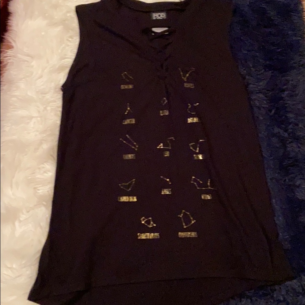 A black no sleeve T